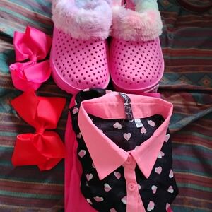 Pink Heart Shirt and Fuzzy Slippers Set